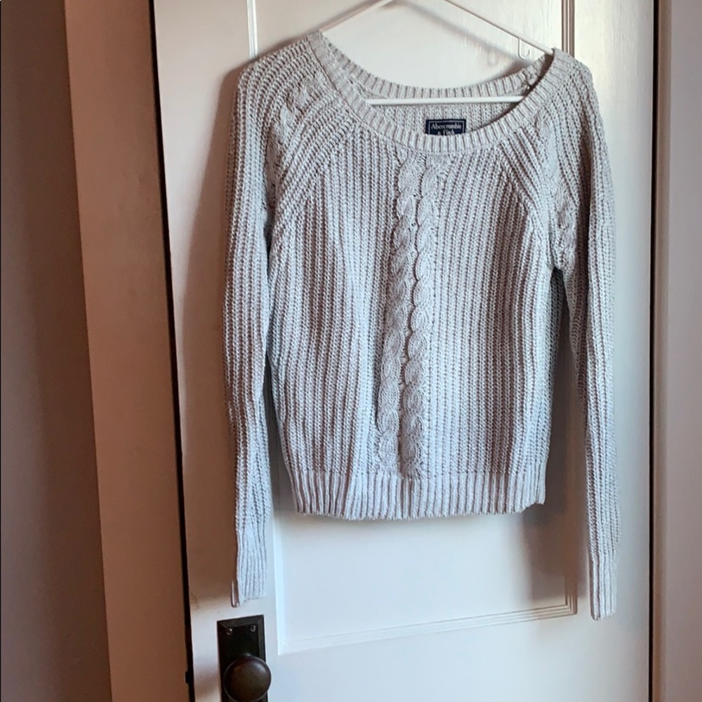 Abercrombie & Fitch sweater